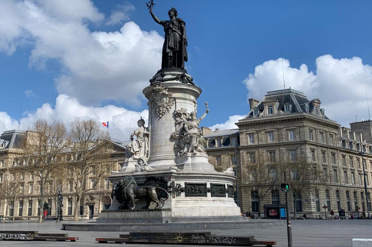 170 Suite Angouleme Large Duplex Style Apt With1 Bdr Paris Central Luaran gambar