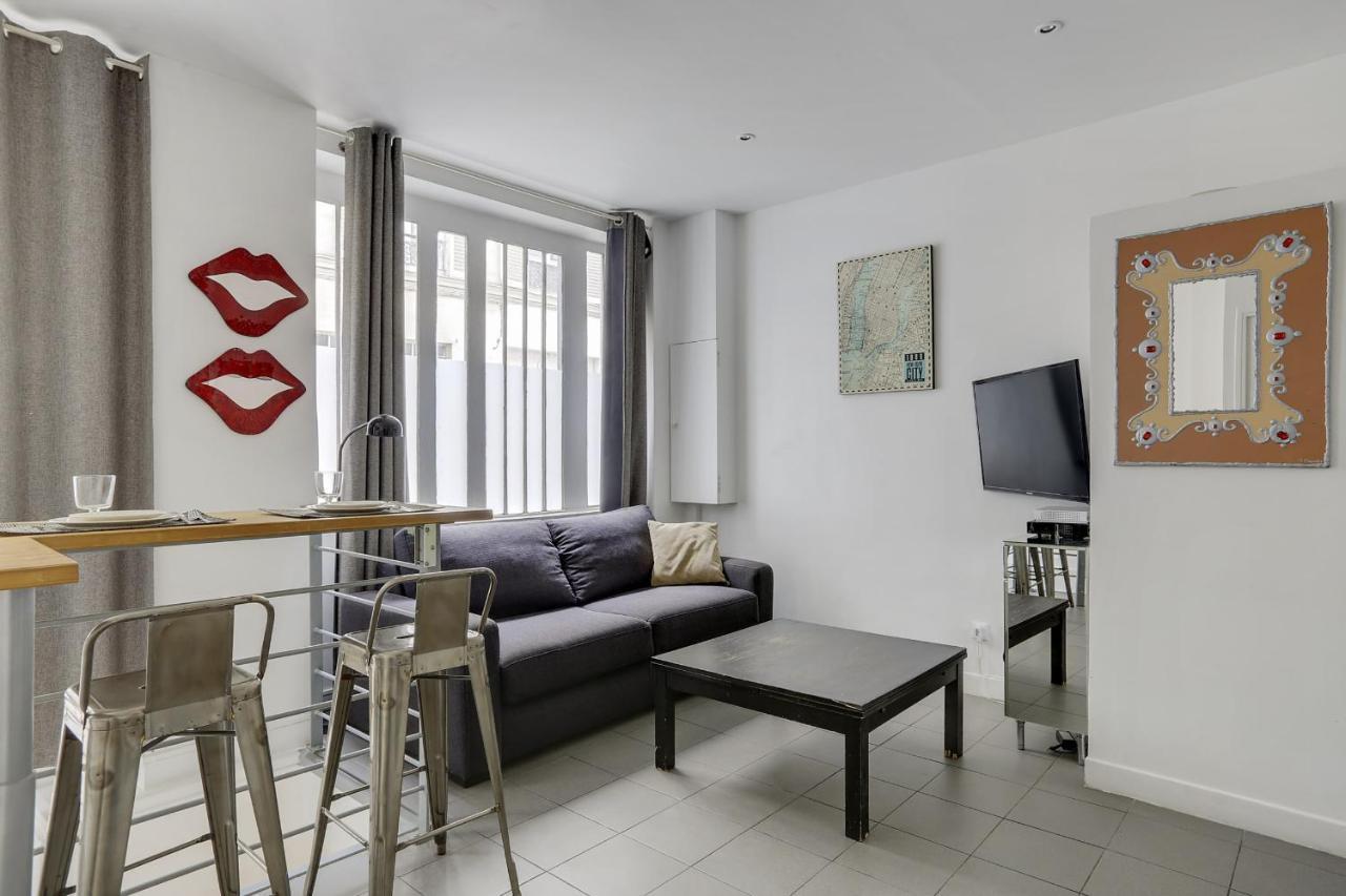 170 Suite Angouleme Large Duplex Style Apt With1 Bdr Paris Central Luaran gambar